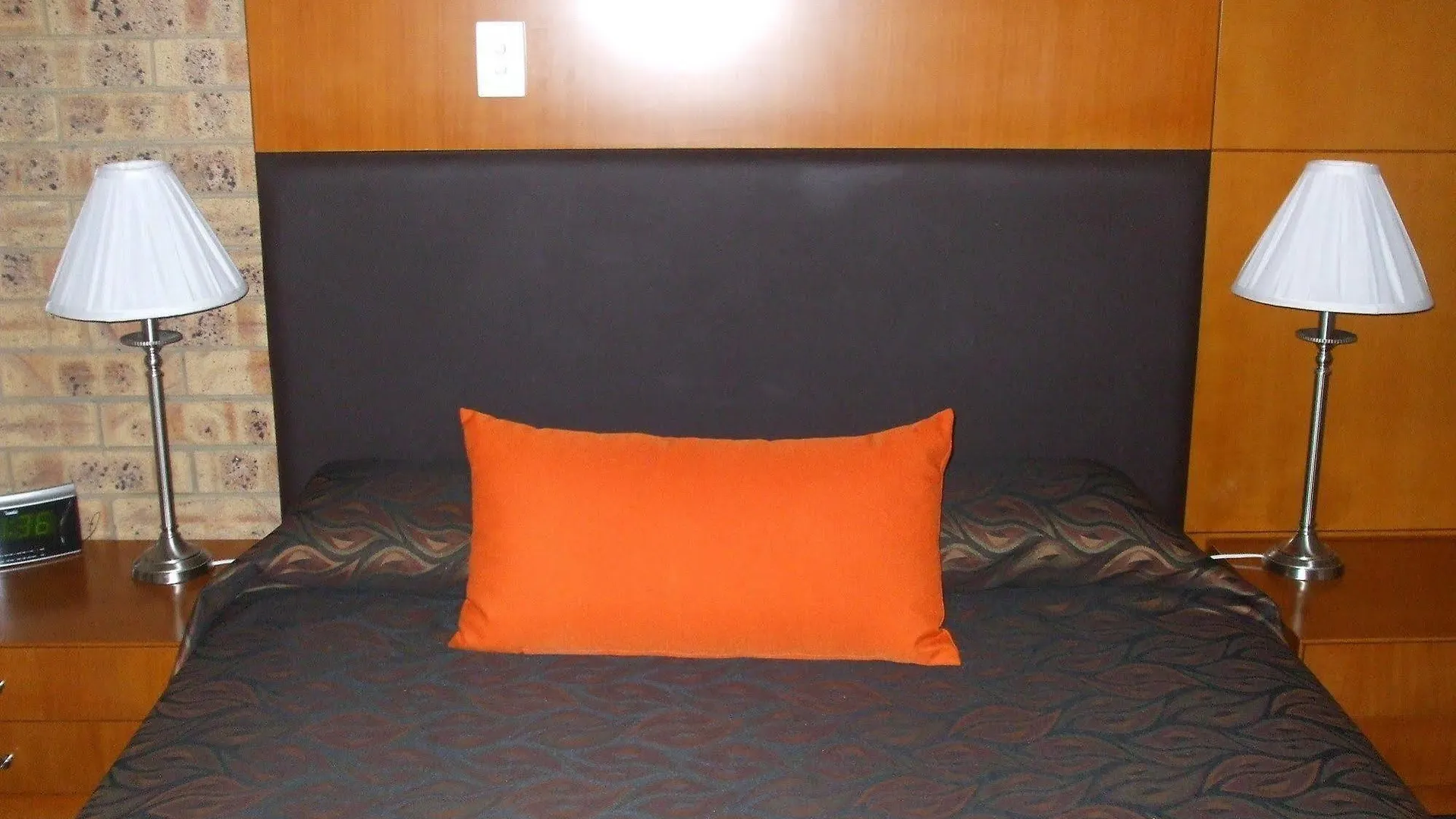 Sundowner Hotel Motel Caboolture 3*,  Australia